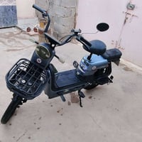 دراجة شحن • ٤ بطاريات • مثل الجديد