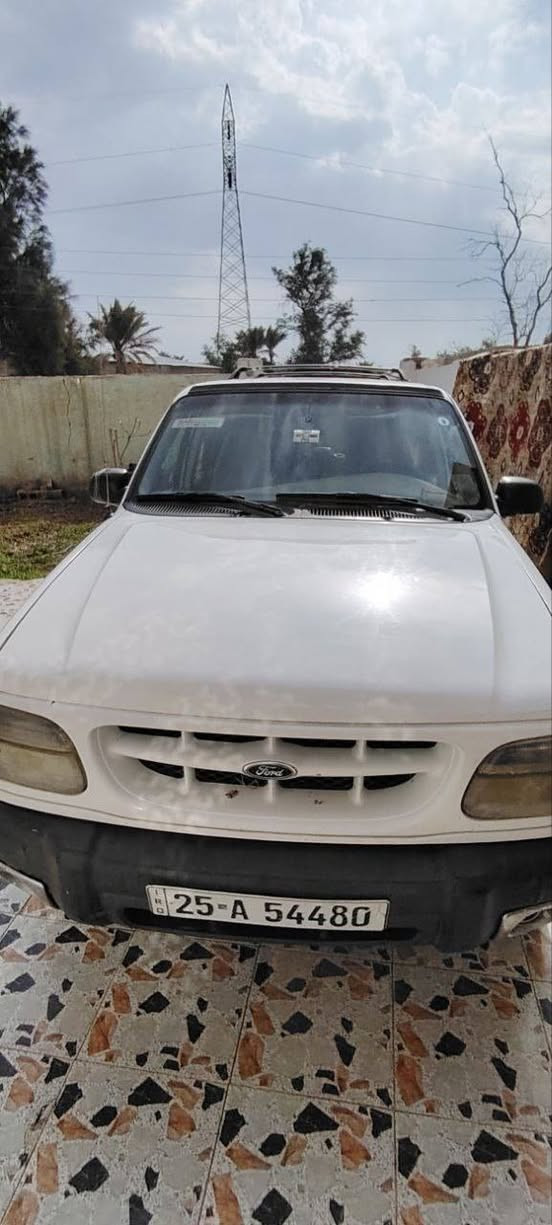 السلام عليكم للبيع فورد اكس بلور مديل 2000 السعر 8 مليون وبيهه مجال السياره بأسم اخوي تحويل ثاني يوم الرقم كركوك مشروع وطني موجوده في واسط حي الحكيم قرب جامعه الامام الكاظم الرقم ***********
