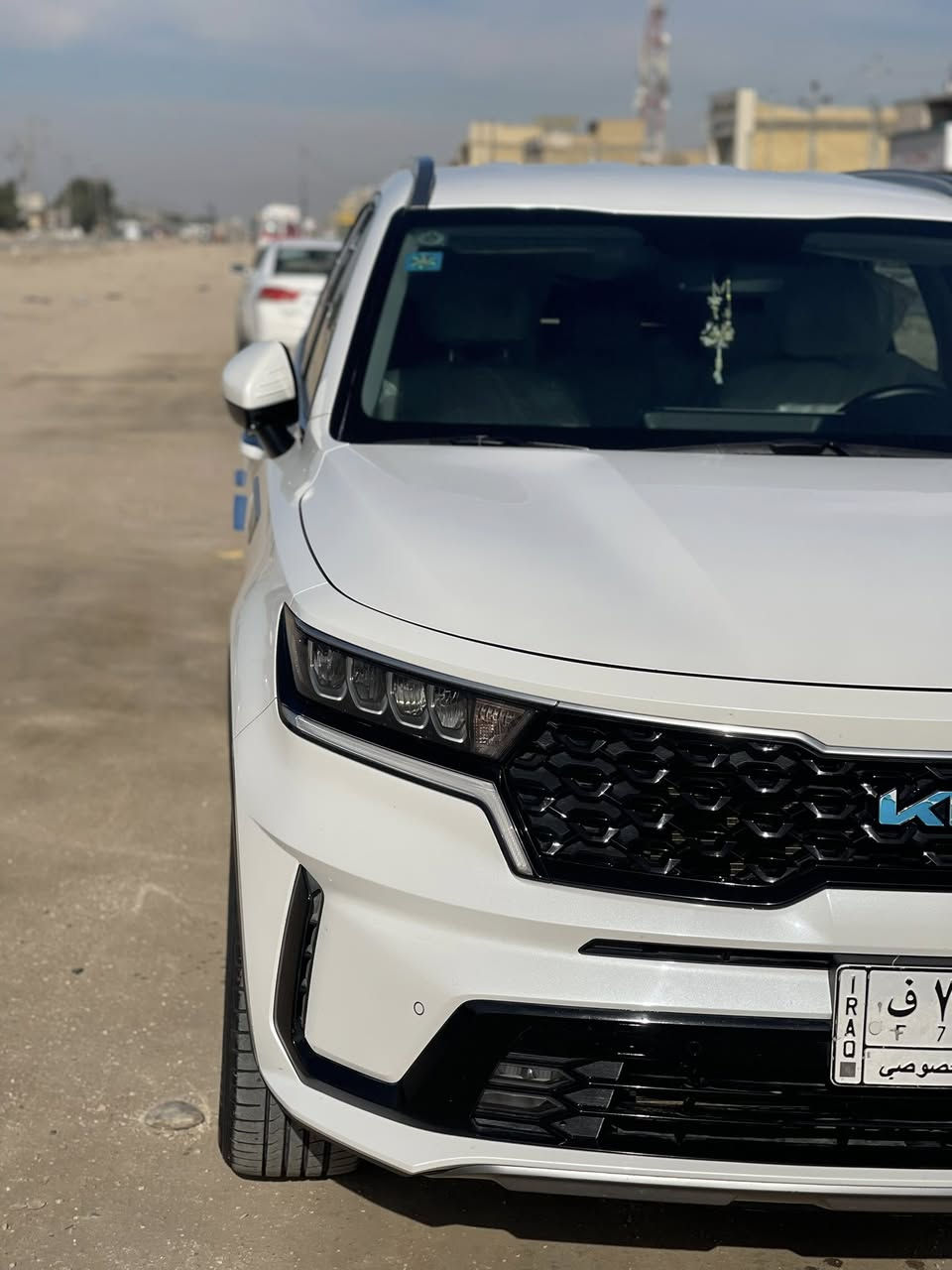 السلام عليكم
سورنتو  خليجه 
موديل ٢٣
رقم بغداد 
سنويه جديد
هزه جديد
ماشيه ٤٨ الف كيلو 
المواصفات 
٦ سلندر 
كشنات مخمل 
كشنات كهرب 
سبعه راكب 
هاند بريك بصمه 
ثلاث قطع تبريد 
أربع أنظمة قياده 
لايتات LED
صندوق كهرباء 
حساس امامي خلفي 
إشارة ترحيب 
مرايا شفط 
وبقيه المواصفات المعروفه .
العنوان ذي قار  
لمعرفه السعر الاتصال على الرقم 
*********** - ***********
