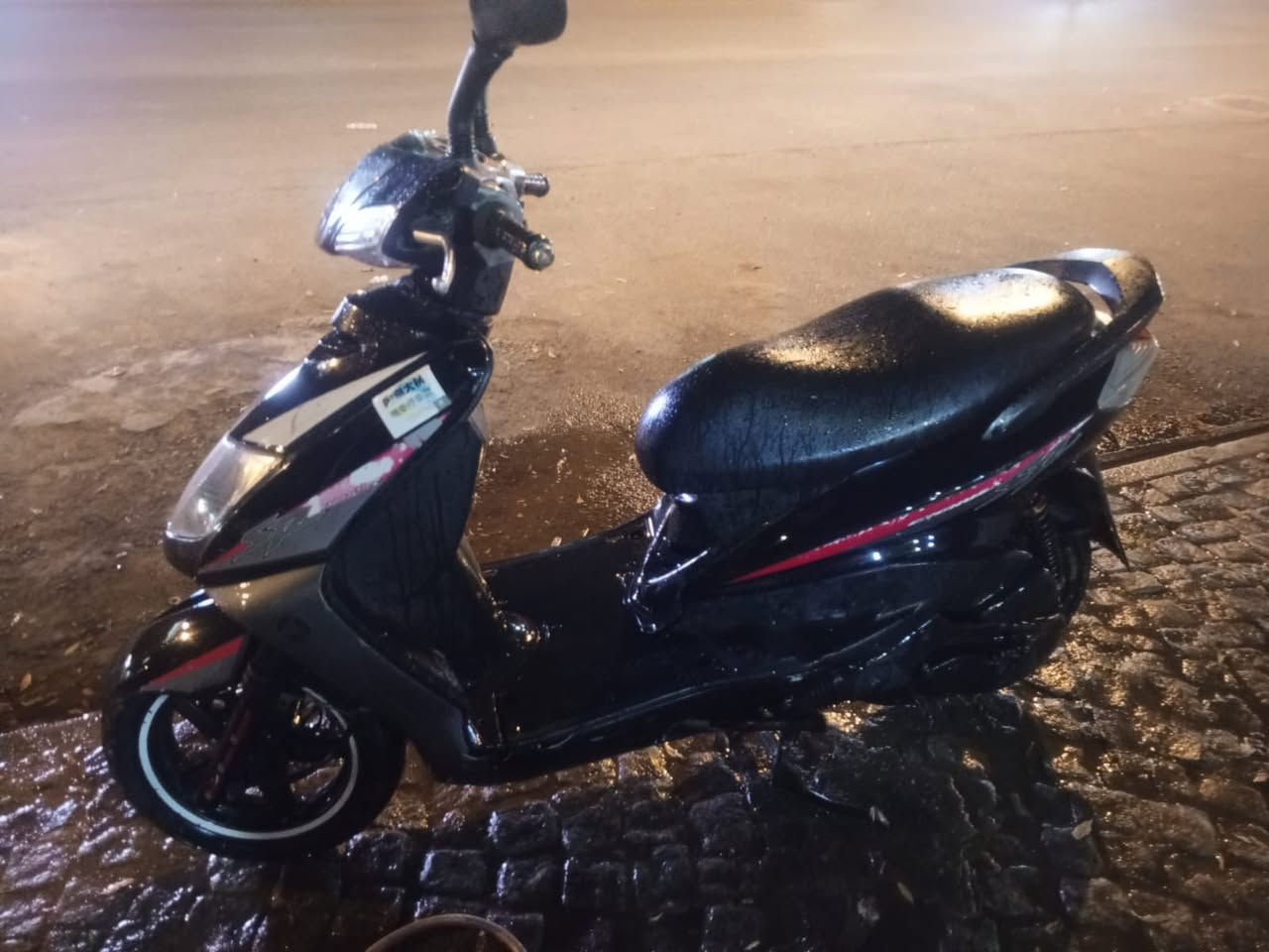 السلام عليكم شباب
دراجة سكنس نثية لبيع 
دراجة حلوه ونضيفة عارضها ب450 مكان العبيدي 
للاستفسار *********** موجود واتساب
