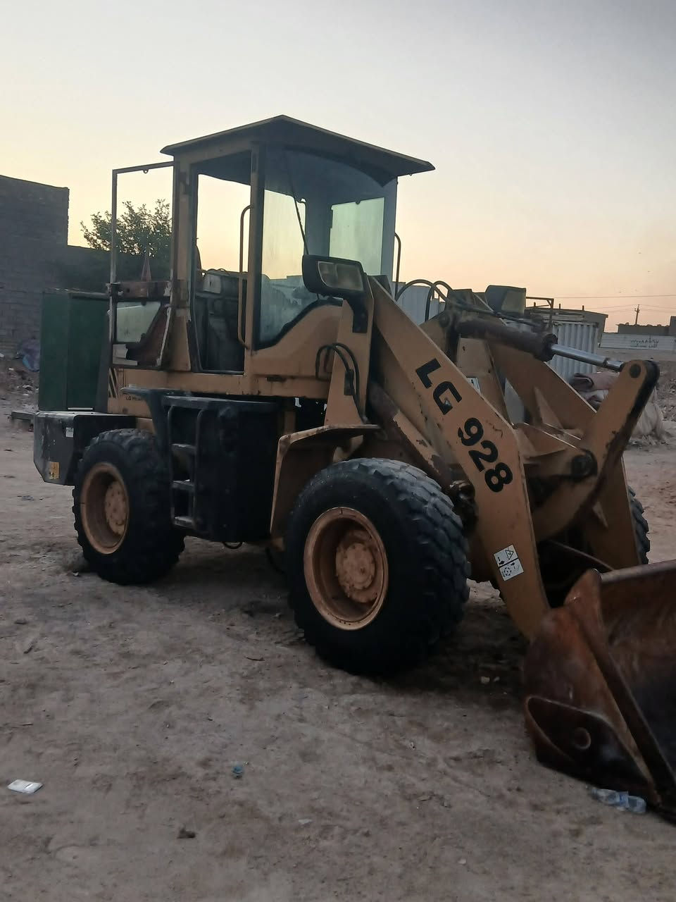 سلام عليكم شفلLG حجم 928 مكفول كفاله عامه رقم بغداد موديل 2000
السعر 80ورقه وبي مجال 

مكاني بغداد

***********
