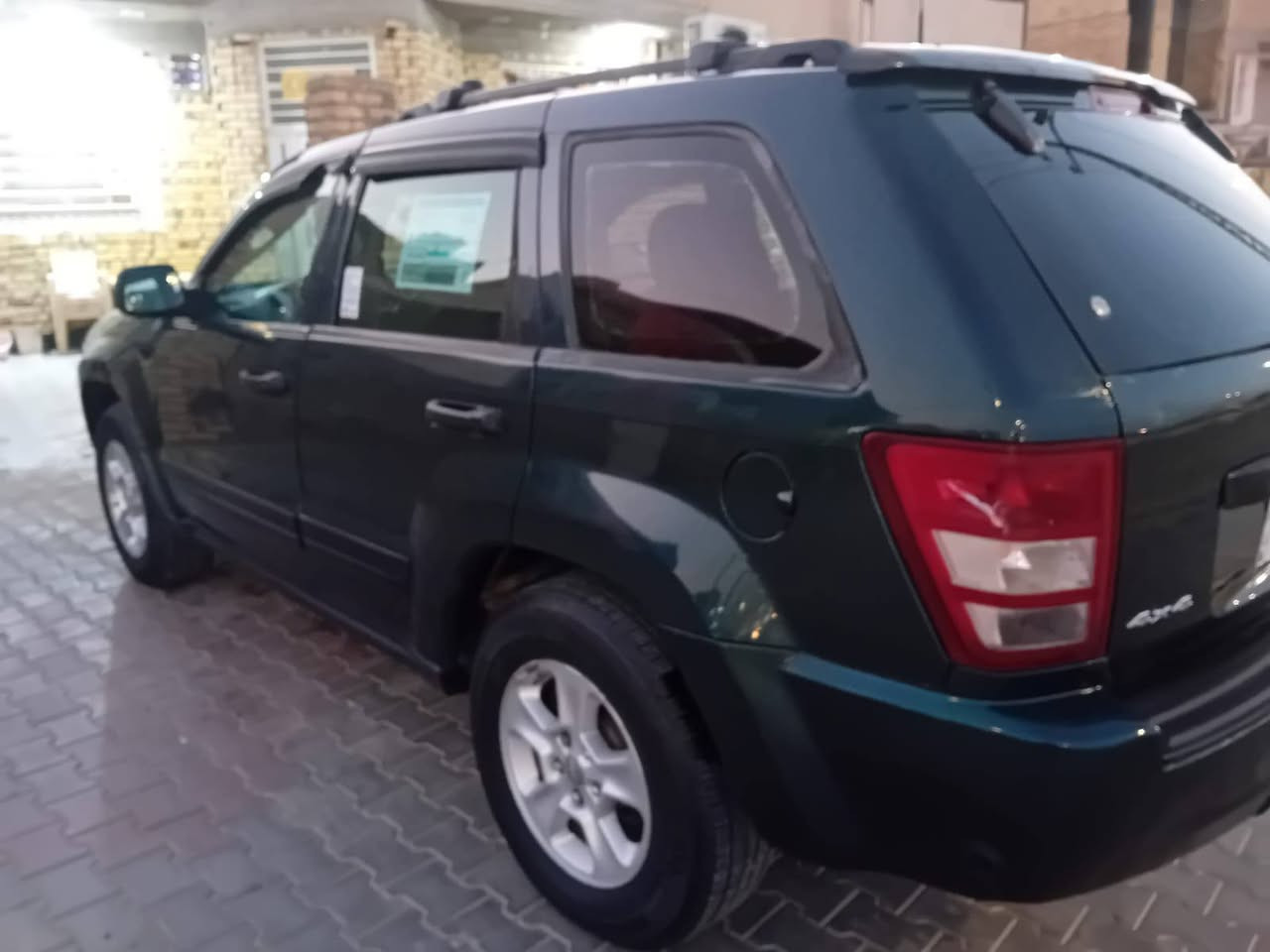 السلام عليكم 
جيب موديل 2005 بٱسمي
السياره حادثها جاملغ امامي جهت الصدر فقط
بيها رش احزام بلا تكم بس رش اثر شخوط 
سياره جاهزه من كلشي منضومة غاز خارجيه بمكان السرير
مكاني واسط الكوت مركز المدينه ***********
***********
السعر 110
