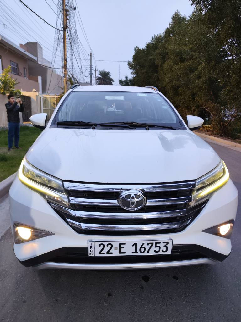 السلام عليكم 
تيوتا راش موديل19 خليجي كفاله عامه حتى الدعاميات محرك 1600 جدا اقتصادية وعائلية 7 راكب والسيارة بحالة الوكالة رقم اربيل غير منتهية تحويل فقط السعر 163
مكاني بغداد بغداد, العراق


**إذا كنت صاحب هذا الإعلان وتريد حذفه لأي سبب، رجاءا أرسل رسالة إلى الدعم الفني**