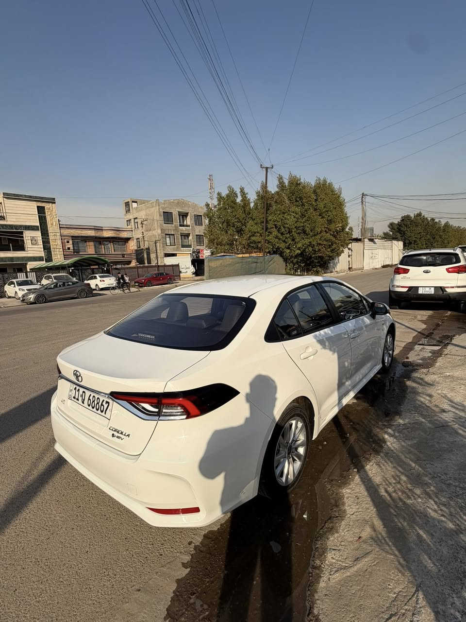 السلام عليكم
كورلا (2025) هايبرد شكل الخليجي 

رقم بغداد  لجديد. لوحات. وسنويه
  ماشيه 4 وسنوي
المواصفات 👇
فتحه سقف
🔵محرك 1.8 لتر VVT هايبرد
🔵كشنات جلد. اسود
🔵داخل اسود
🔵كير بوكس اوتوماتيك 6 سرع 
🔵دخول ذكي و تشغيل ( بصمة ) 
🔵شاشة apple car play and android auto
🔵كامرة خلفية 
🔴رادار تحديد مسار ومانع تصادم ‼️
🔵 دشبول ديجتال 
🔵تبريد قطعتين 
🔵 فتحة سقف ( سلايد روف )
🔵 لايت أمامي وبروجكتر  LED ‼️
🔵 بك لايت LED‼️
🔵 تحكم ستيرين 
🔵 اوتو لايت
🔵 اوتو هولد
🔵 نظام ABS 
🔵هاند بريك كهرباء 
🔵نظام التحكم بالانارة الخارجية
🔵 اشاير بالمري
🔵حساس ضغط الاطارات
🔵 وضعيات قيادة 
🔵مانع انزلاق

مكان السياره بغداد  حي جهاد

السعر 160  بيه مجال بسيط كلش
للاستفسار : ***********
