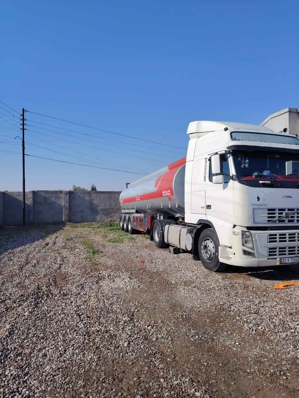 السلام عليكم فولفو للبيع
طوناج سنتين جي بي اس جديد سنويه بأسم صاحبها تانكي نهرو 2019 تماتيك سعر 280 وبيه مجال
للأستفسار أكثر اتصل ***********
