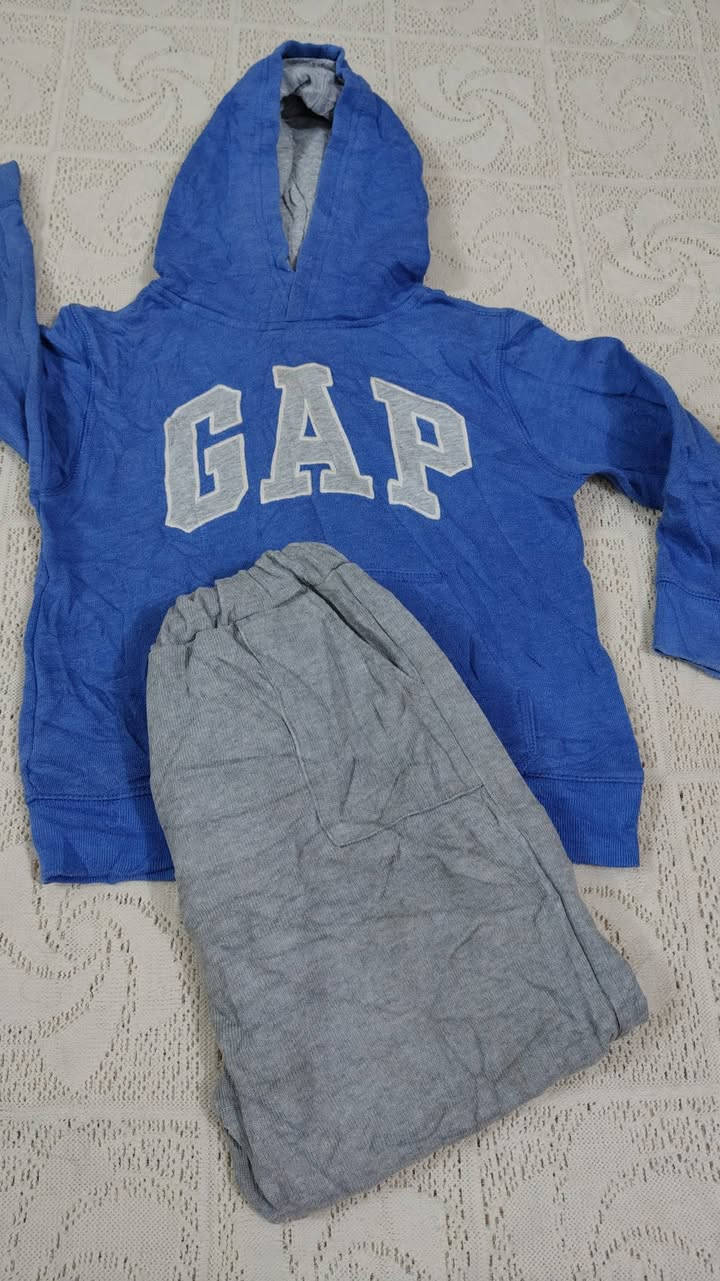 اللهم اجعلها تجاره لاتبور يارب يارزاق توصيل لجميع المحافضات 3فقط
القطعه الف 
@الجميع


**إذا كنت صاحب هذا الإعلان وتريد حذفه لأي سبب، رجاءا أرسل رسالة إلى الدعم الفني**