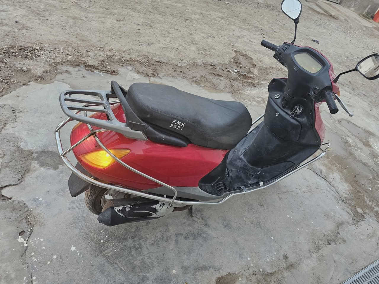 دراجة سبيسي للبيع الدراجة خير من الله نضيفة واحلى من الصور مكينتها حلوة وما مفتوحة الدراجة تشتغل سلف وهندر الدراجة مال جناي سعرها ٤٧٥ وبيها مجال للاتصال *********** واتساب فقط
