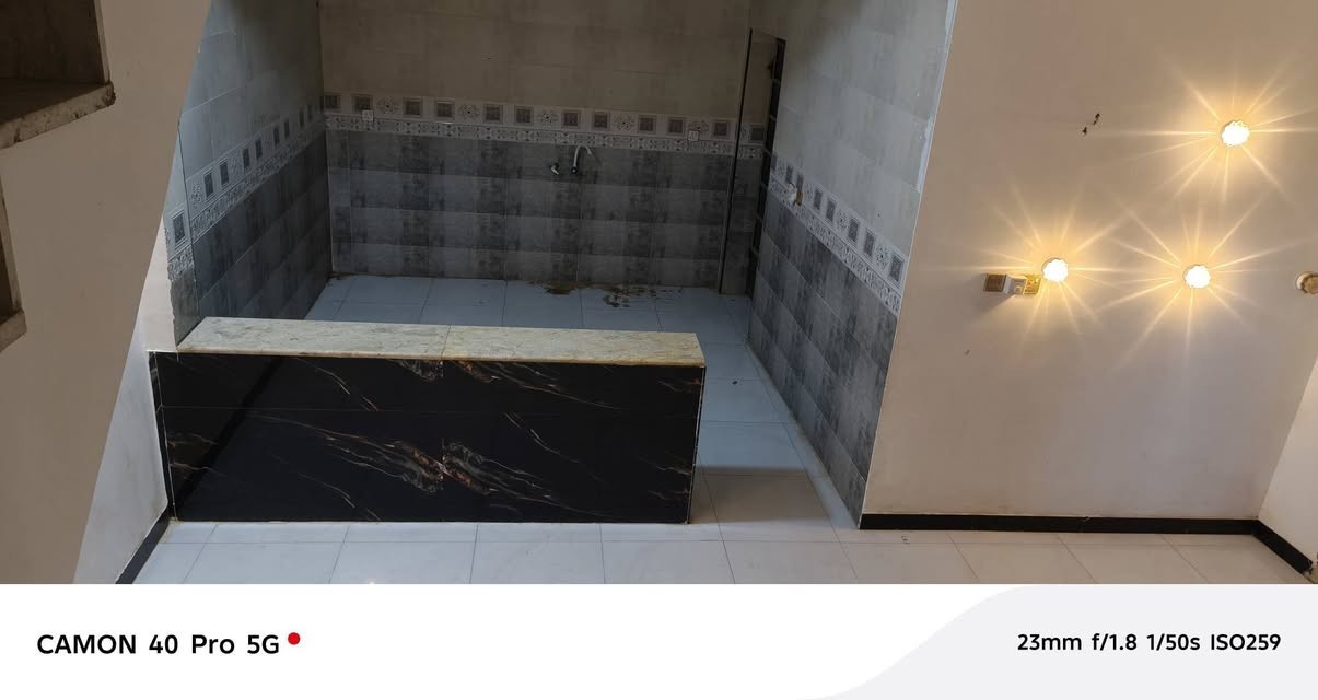 بسم الله الرحمن الرحيم
بيت للبيع زراعي مساحه100 متر يحتوي على استقبال وغرفه ومطبخ وصاله وحمامات داخل وخارج البيت   عنوان سديناويه نهايه  شارع مدرسه صفي دين قرب جامع الامام الرضا مقابل مكتب الغاز

للاستفسار الاتصال على الرقم *********** سعره 55 وبي مجال قليل
