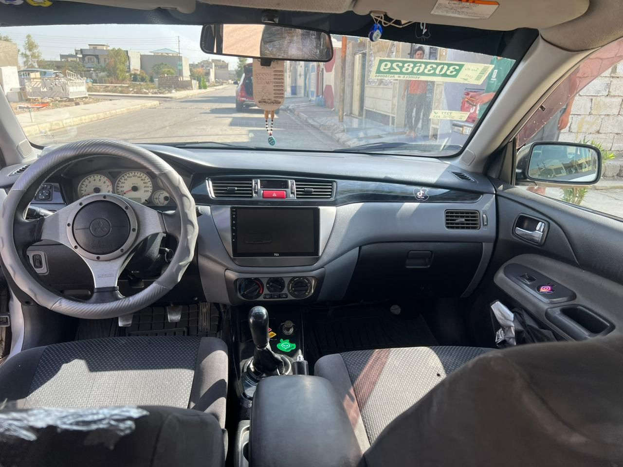 سلام عليكم ميتسوبيشي لانسر موديل 2004 تبريد فول تتفه نارر 
كير عادي
محرك 2000 بشرط
كير بشرط
سنويه جديد ينتهي 2027
كاربون بانزين موجود
شرط تحويل من الشرعي
بدون ضررر بدون صبغ
السعر 60 بيها مجال شي قليل
***********
***********
