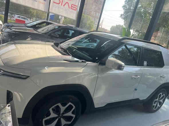 سلام عليكم ورحمة الله وبركاته 👋
(للبيع او مراوس حسب القناعه 🔥✅)
 
  للعلم للعلم..
 (ضمان مكينه وگير وكهربائات ٣ سنوات) 
««كوري الصنع»»          KGM
    سياره توريس زيرو حره موديل 2024 فول 
اهم المواصفات: 
1فتحه
2بصمه ترحيب عن بعد
3رادارات
4كامره خلفيه HD
5حساسات خلفيه اماميه جوانب
6جنطه كهربائيه
7كشنات كهربائيه تبريد تدفئه السائق والركاب
8منضومه LED كامله
9شاشات عرض وتحكم اثنين بحجم كبير
10مرأه جانبيه قابله لطي
11محرك تيربوا
12مثبت سرعه 
13مثبت مسار
14سايد بريك بصمه
15تحكمات استيرن جانبين وتدفئه تبريد
16 الوان داخليه اناره غرفه العجله
17مقاعد جلد فاخره
18 عرض نسبه الاطارت بالشاشه
19شاشه اعطال كامله
 حره بدون رقم تترقم اي محافضه
للبيع او المراوس 
***********
