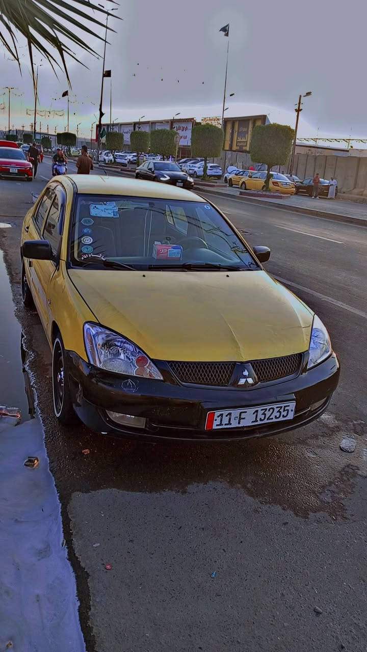 السلام عليكم للبيع لانسر بومه2010 مكينه 2000 تايرات خط ابيض تخم جديد صدر جديد مكينه كير خير من الله تبريد شغال منقص غاز دوشمه كشنات جديده سياره مال شركه العامه السياره حره ما مطلوبه هيئه وغرامه مصفره بيها جاملغين الورا واحد بس صبغ وال ثاني معمر ومصبوغ وب خشم البنيد طخه بصيطه موضحه بل صوره والباقي بلادي السعر 62 وبيها مجال العنوان بغداد مدينه الصدر الرقم ***********
