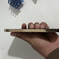 للبيع 13برو ماكس نظافة 99‎%‎ ذاكرة 256 بطارية 80‎%‎  للتواصل  07714138...