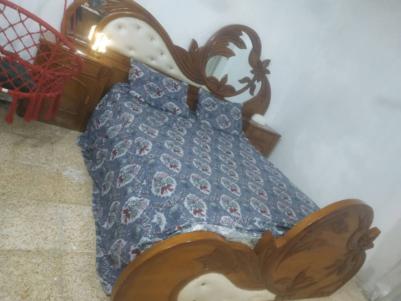 سلام عليكم ملحقات  غرفه نجاره صاج بدون كنتور سعرها 250قفل واتساب ***********
