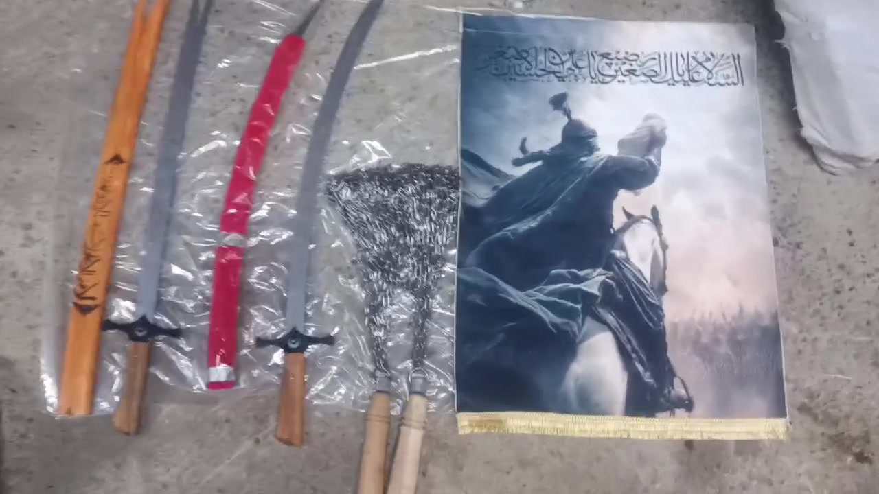 العرض متوفر وكميات قطع السيف 1 
ال زنجيل كيلو ٢ ورايه 3d قطعه 
هاذ عرض كله ب ٢٥ الف فقط