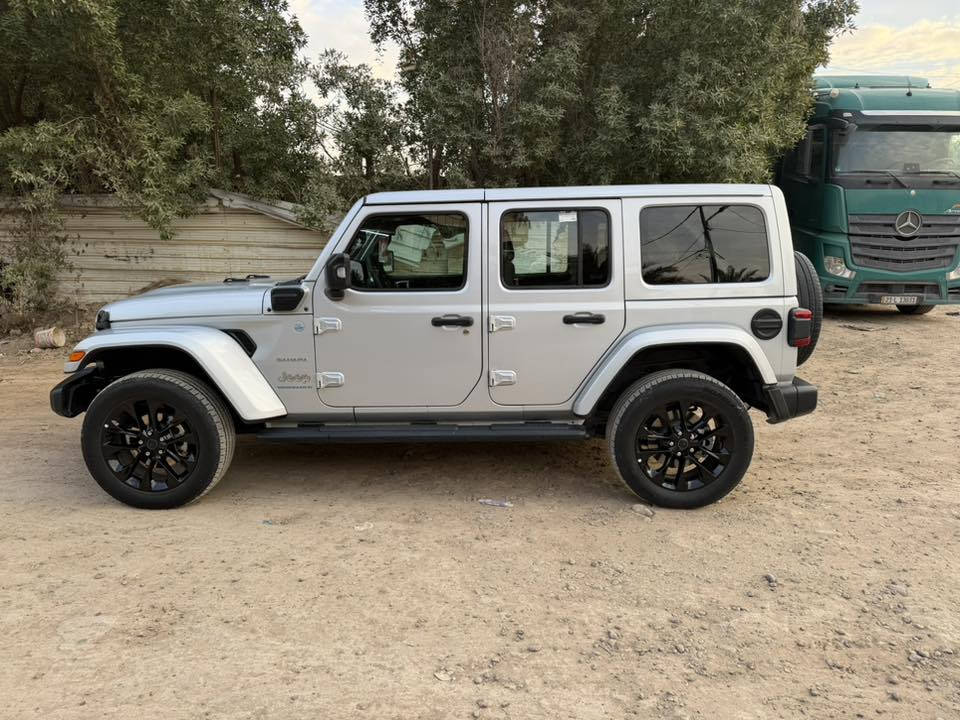 للبيع
حيب رانكلر موديل ٢٠٢٤ 4xe
محرك 4 سلندر ثلاث انظمة قيادة 
هايبرد وبلكن وبانزين
السيارة طيارة 375 حصان
رقم بغداد بسمي سياره دخول جديد
صور ضرر مرفوقه حادثه بابين بدلات اصلي بدون صبغ  ايرباك برده بس صار صبغ بيه بدوسه تكمه بس
مكاني السيارة بغداد ابوغريب  
 
سعر السيارة 32$$ الف دولار ‼️‼️
هذا رقم تليفوني 
***********

تفضل اتصل وتدلل
