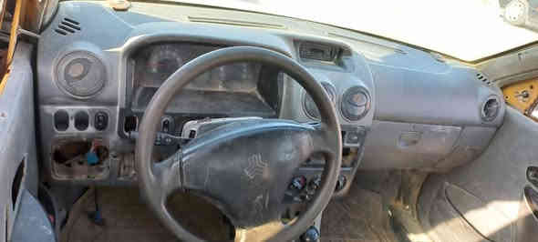 السلام عليكم سايبا للبيع موديل 2012 
 رقم ذي قار ابيع كوم حديد  سعرها 800  وبيها مجال    
تواصل 
***********
***********
