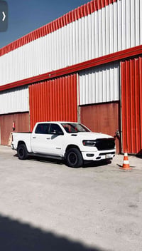 V8 5.7 • ١٣٣ ألف كم • بدون ايرباك