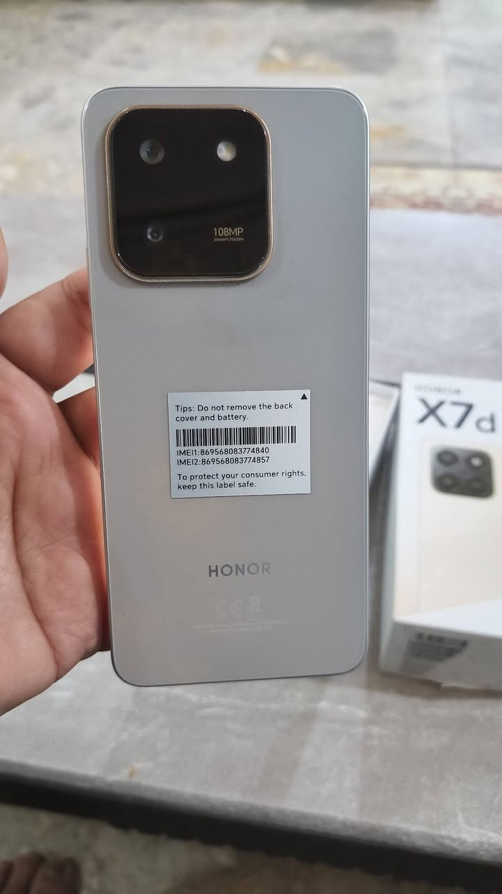 سلام عليكم X7d ذاكرة 256-رام8بطارية 6500ملي أمبير مستعمل تقريبن 15يوم هيج سعر 170قفل نظافة 100 الي سريدا رقمي بي وتساب ***********مكاني بغداد توصيل متوفر

