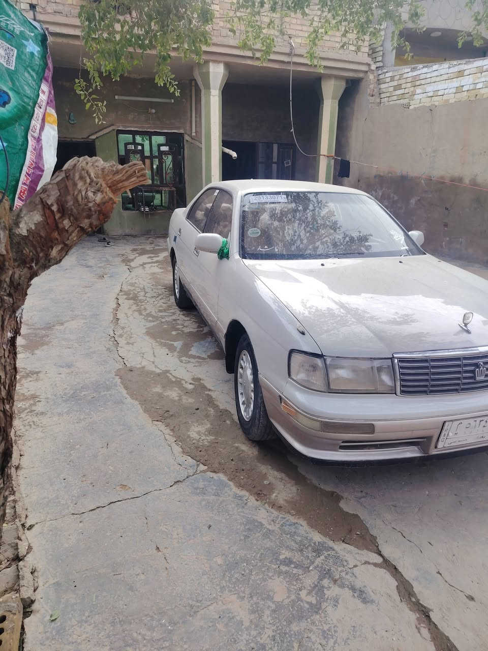 سلام عليكم بطه منفصل مديل 1993مكفوله من الكص ونقل جثه و العيب الشرعي مصبوغه عام جماليه كير و مكينه بل كارتون شادهن قبل شهرين  رقم بغداد تحويل مكاني بغداد نهروان سعر 58 رقمي ***********
