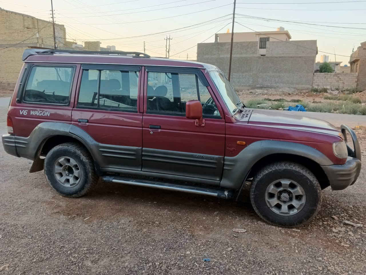 من رخصة الأدمن
السلام عليكم سيارة عائلية 7 راكب

 كالوبر 2001

رقم واسط (مميز) انكليزي الجديد 

سيارة بلادية

گير عادي

محرك بلادي V6 3000 تجفيت عام جديد

 لا تنقيص ولا تبخير

زوج تايرات جديد

كهربائيات شغالة بلادي

شاشة اندرويد

مكانات صبغ اثر جراد ابيع حزام

بأسمي تحويل ثاني يوم
مكان بغداد
السعر((65)) مجال بسيط حك الجية

رقم صاحب السيارة ***********
