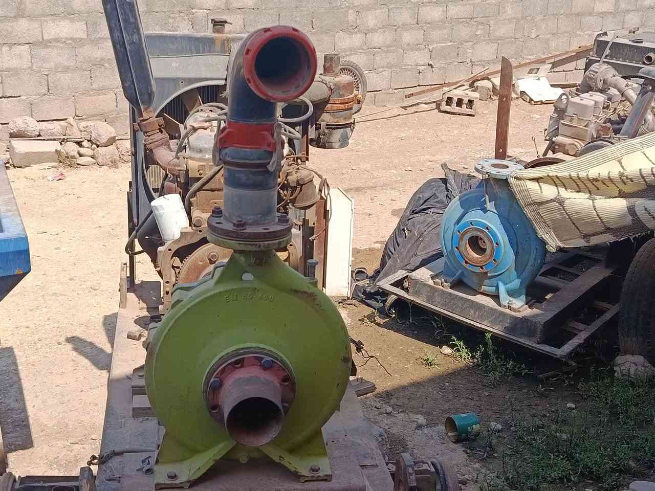 محرك فيات للبيع خنزيره ضغط عالي 
المحرك جاهز شغال كامل بس نصب وشغل
شاصي كامل نظيف رقم واحد مع إطارات ودواليب كامله 
للاتصال والاستفسار يتواصل عالخاص او يتصل على الرقم ***********
