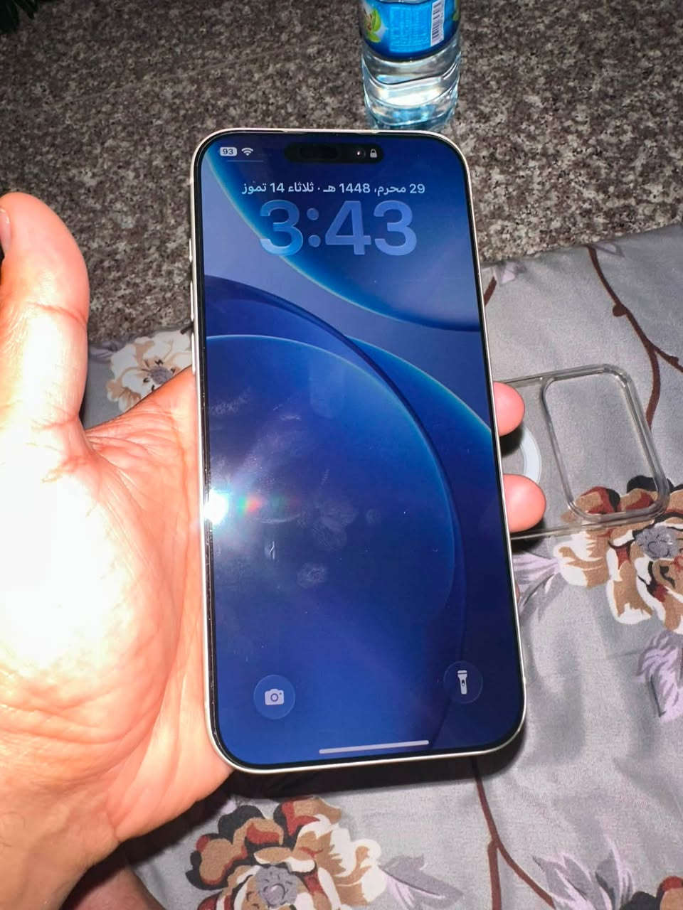 ايفون مستخدم للبيع 17 برو ماكس
نسخة esim شريحه الكترونيه
 ذاكره 256 لون رصاصي
نضافه 99‎%‎ بطاريه 97‎%‎ مشحون 210 بدون كارتون فقط كيبل
سعر 1،650،000 قفل
مكاني بغداد البلديات/زيونه
***********
