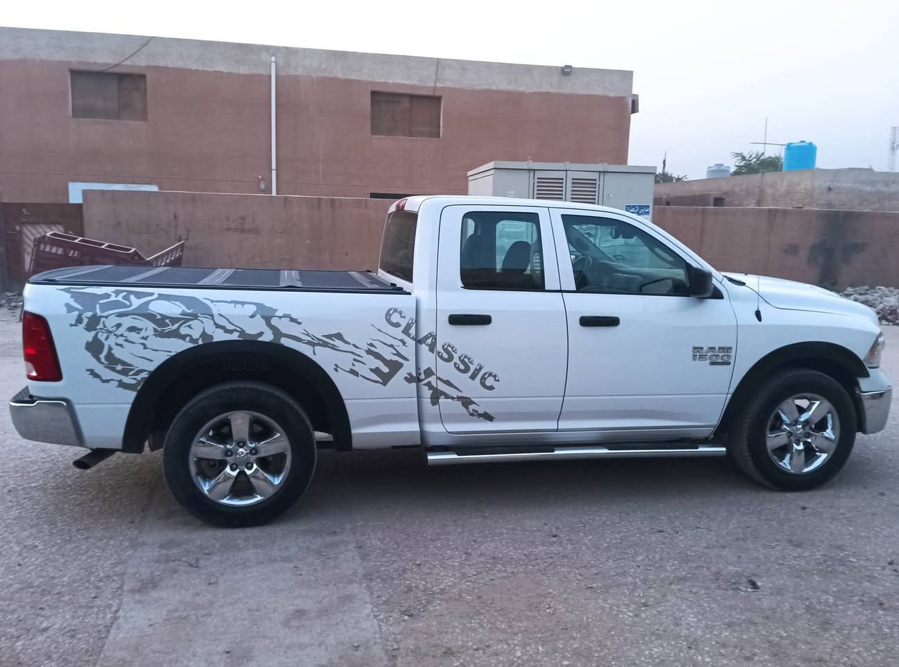 للبيع *********** رقم بغداد مكان حله موديل 2022 عداد كيلو متر 78الف
