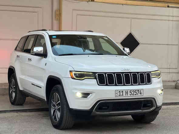 السلام عليكـم 
للـبيع جيب لاريـدو 2017 اوڤر لانـد ، أم الجـكات 
فول مواصفات 1/1 أعلى فـئة 
الـسياره حادثـها كلش بـسيط طـخه بـسيطه فـي مـقدمة البنيد فقط صـور الحادث مـرفقه مـع المنشور السـياره كـفاله عـامه من الدواخـل والغود والـشواصي . 
الـسياره جـديده علىٰ وضـع الـشركة بـرغي مـا مفتوح بيها مـاشيه 90 ألـف . 
مواصفات الـسياره :
1. جـكات  . 
2. ⁠بـنرومه . 
3. 6 سـلندر. 
4. ⁠فـور ويل 4X4 . 
5. ⁠صـندوق كـهرباء. 
6. ⁠رادار جـانبي . 
7. ⁠بـصمه . 
8. ⁠ويل حـجم 18 . 
9. ⁠لايـت زنون . 
10. ⁠كـشافات زنون . 
11. ⁠يـدات نيكل . 
12. ⁠أشايـر بالمـري . 
13. ⁠تـسخين مـري جـانبي . 
14. ⁠تـشغيل عـن بـعد . 
15. ⁠بـگ لايـت LED . 
16. ⁠خـزن ميموري . 
17. ⁠تـحكم ستيرن جهتـان  .
18. ⁠كـشنات جـلد . 
19. ⁠كـراسي 2 كـهرباء . 
20. ⁠كـشنات الامـاميه تدفـئه وتبـريد . 
21. ⁠كـشنات الخـلفيه تدفـئه . 
22. ⁠ستيرن تـحكم كـهرباء مـع تدفـئة . 
23. 4 أنـظمة قـياده . 
24. 3 شـاشات . 
25. ⁠⁠نـظام تـوقف ذاتـي . 
26. ⁠نـظام ايـگو . 
27. ⁠نـظام سـبورت . 
28. ⁠دمـام خـلفي . 
29. ⁠شـاشة اعـطال . 
30. ⁠مـانع انـزلاق . 

وبـعد بيها مواصفات… 

رقـم بـغداد بأسمي شـخصيًا 
سنويه لغاية 2030 
المـكان / بـغداد 
للأستفسـار أكثر الاتـصال علىٰ الأرقام التاليه 
*********** 
***********
الـسعر : عـند الاتـصال
