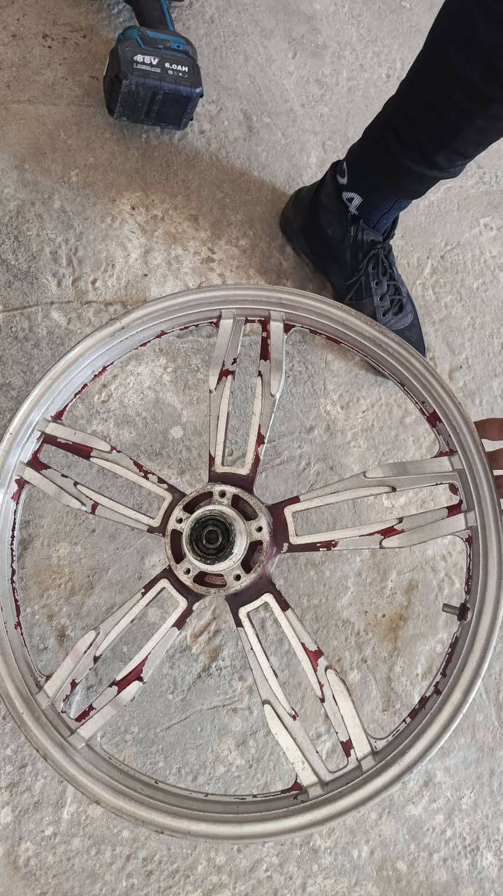 كور نضيف حيل وبلادي وزوج وياله امامي وخلفي نضيفات للبيع
القطعه علـّۓ. 25 الف
مكان ابوغريب زيدان
***********
***********
