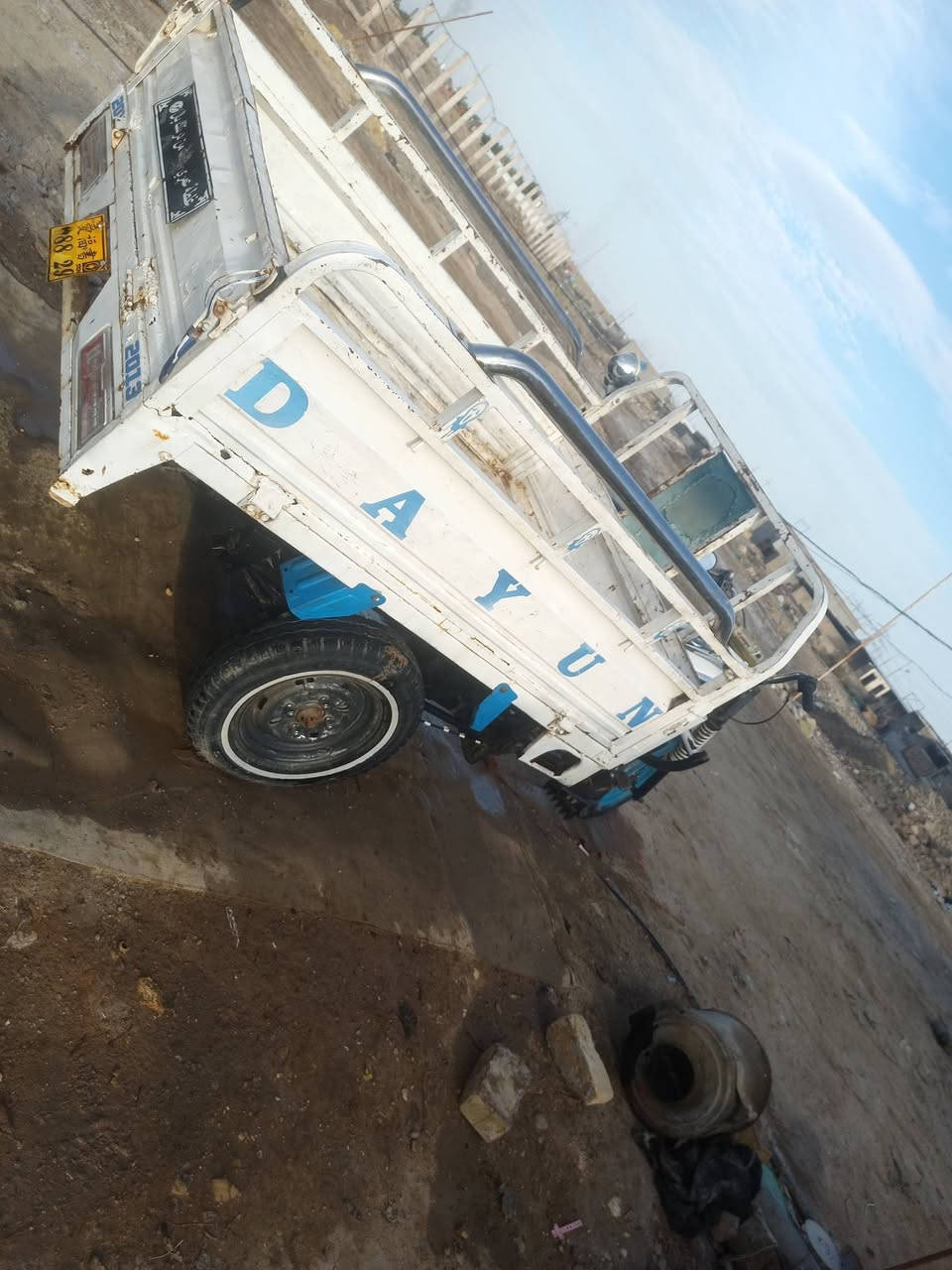 سلام عليكم  ستوته للبيع موديل 2013تعمير 2026معمرة  بالرمضان مكان ناصريه مركز السعر 1400وبيها مجال لحك جايه الشري يتصلل رقم ***********
