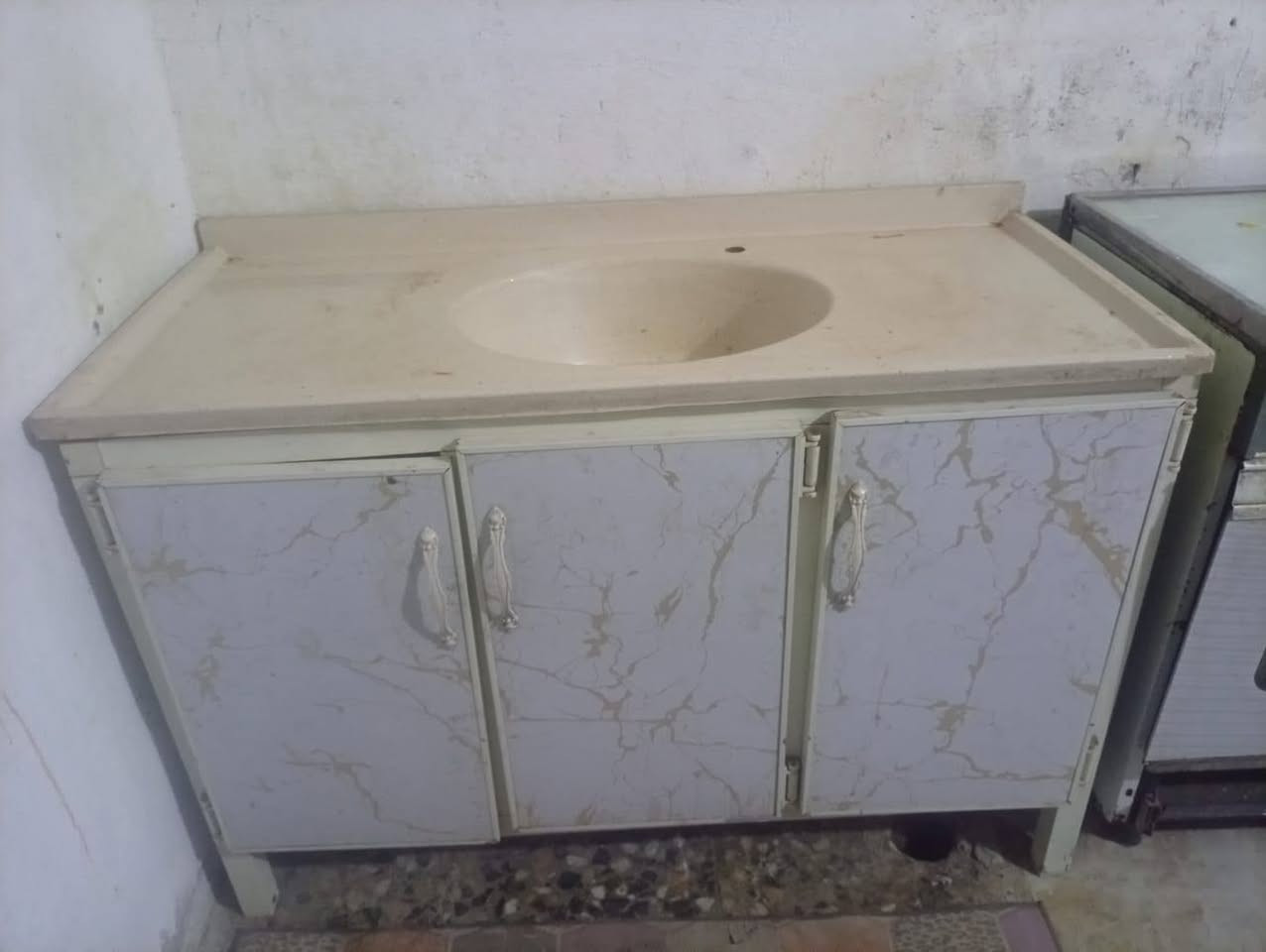 سنك مرمر وملحق 175 وبي مجال ***********
