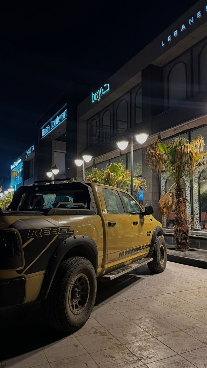 دوج رام 2015سنوية باسمي
تعديل : ترفيع 4 اينج ، تايرات TRX 
نفخات جانبيه سستم صوت كامل 
بابين كبار وبدي گصيف
مكان السياره العمارة 
للاستفسار الخاص مغلق اتصال على الرقم :

‭٠٧٧٠ ٣٢٠ ٠٤٢٦‬
