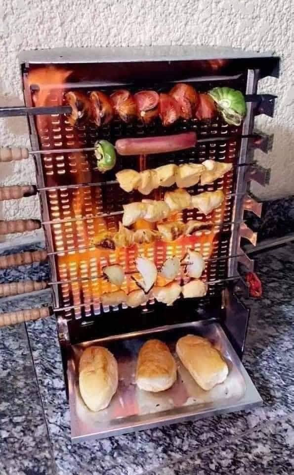 عرض خاص 😍😍عرض خاص 😍

 شواية غازية تركية الاصلية 
شوايه غازيه تعمل على غاز المنزلي تكدر تستخدم في البيت او بالحديقة اوسفرات 
يشوي كل مشويات/ تكه/ كباب /الاجنحه/ سكف سمك /دجاج 
وكافة المشويات
ــــــــــــــــــــــــــــــــــــــــــــــــــــ
 _صحية آمنة ذات جودة عالية
_سهولة التركيب والتنظيف والتنقل ونصب في اي مكان
_ تحتوي على مكان خاص لنزول الدهون من اللحوم 
ــــــــــــــــــــــــــــــــــــــــــــــــــــــــ
العرض 35 سم 
الارتفاع 60 سم 
ـــــــــــــــــــــــــــــــــــــــــــــــــــــ
ملحقات الشوايه قفل غاز تحكم درجات الحرارة
 مع حافظه دهن الزائد
ــــــــــــــــــــــــــــــــــــــــــــــــــــــــ

#السعر_35_الف

تتوفر خدمة توصيل 🚙🚙


**إذا كنت صاحب هذا الإعلان وتريد حذفه لأي سبب، رجاءا أرسل رسالة إلى الدعم الفني**