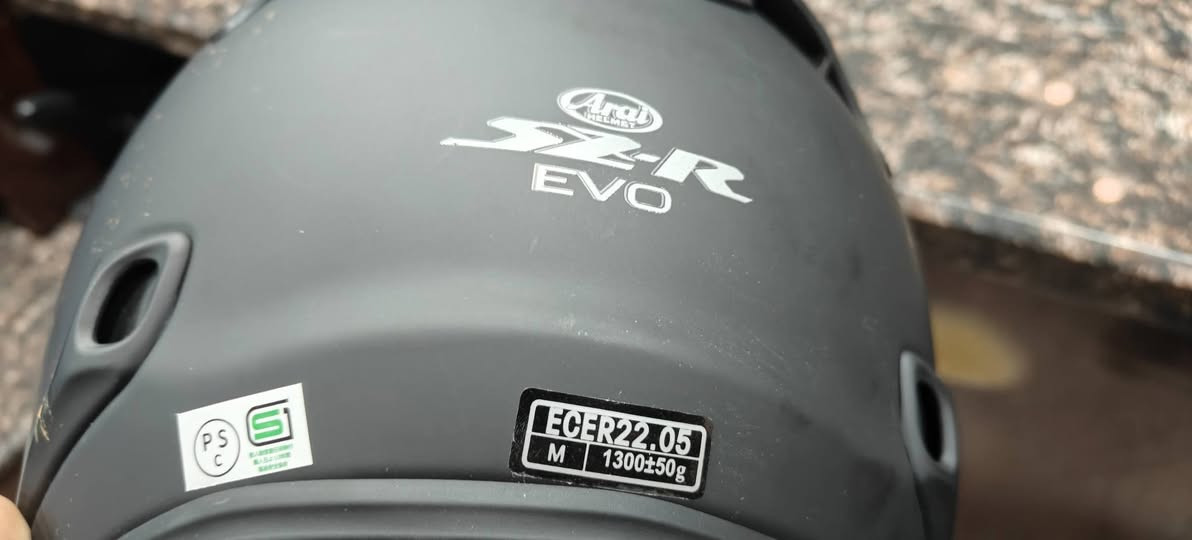 قياس مديوم 
Arai SZR Evo
شرط اصلى وكالة 
قياس مديوم


**إذا كنت صاحب هذا الإعلان وتريد حذفه لأي سبب، رجاءا أرسل رسالة إلى الدعم الفني**