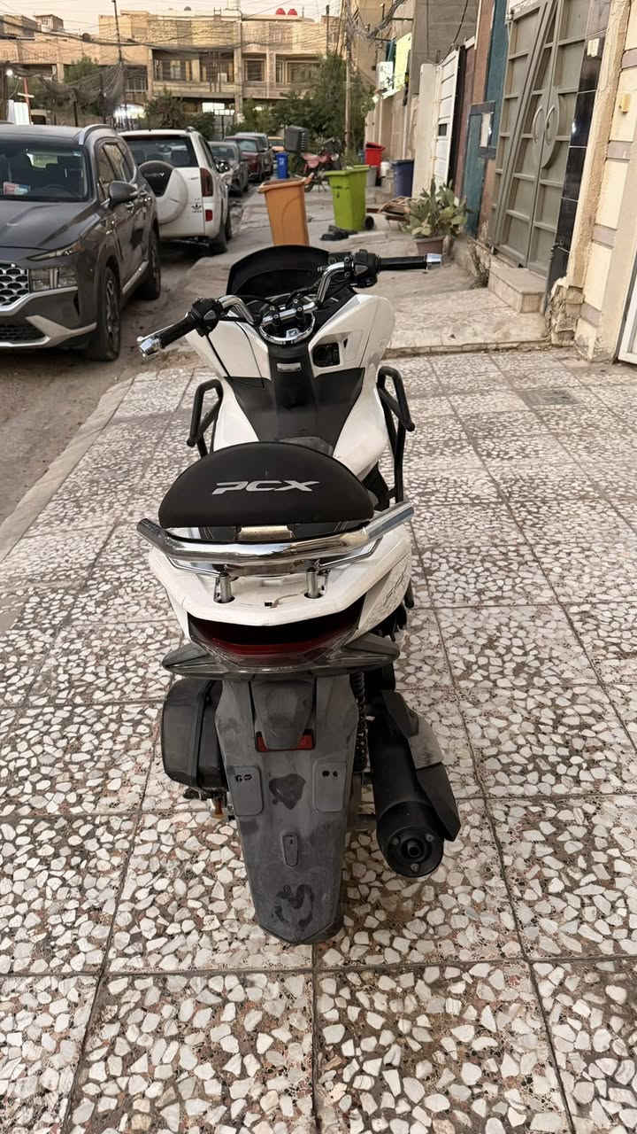 Pcx جيل ثالث
كوري 
دراجة مكفوله كفاله عامه ماعدا بيهة شكم شخط حيل خفيفات 
ماشيه 30 الف 
درع امامي من ضياء سبيسي sss 
مكاني بغداد الكاظميه 
***********

