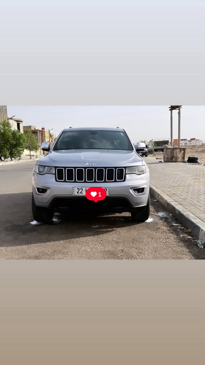 2021 جيب كراند شيروكي)بلاك  توب)
- ﻿ماشية 66 
- ﻿بصمة و بصمة ابواب
- ﻿دفع رباعي 4*4
- ﻿تشغيل عن بعد
- ﻿اوتو هولد
- ﻿رادار امامي تحديد مسار
- ﻿فتحة سقف
- ﻿رادار خلفي
- ﻿رادار جانبي
- ﻿نقاط عمياء
- ﻿﻿حساسات خلفي
- ﻿اوتو ستوب
- ﻿﻿كشنات جلد وشامواه
(Apple car play +Usp+Aux) شاشة كبيرة و-
- ﻿نظام GPS (بوصله)
- ﻿كامرة خلفية
- ﻿﻿تبريد قطعتين + تبريد منفصل شاشة
- ﻿﻿وبيها بعد مواصفات
الضرر :-
موضح بالصوره خفيف كلش خسفه بالجاملق 
بس بدبي صابغين الجاملق الأمامي ولباب بدون فتح بدون ايرباك  
بيع أو مراوس وشرط الفحص عندي موجود الشراي يراسلني وانساب ودزه  السعر جدآ مناسب خاص 
اي استفسار اتصال
***********☎️

