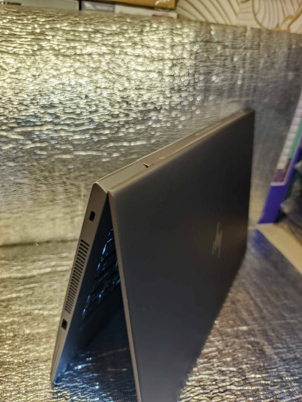 ‏° الموديل: HP ZBOOK 14u G6
‏° المعالج: CORE 17 8665U 1.90GHz
‏° الرام: 8GB DDR4 2400MHz +
‏° التخزين: SSD 256GB TOSHIBA
‏° كرت الشاشة: RADEON PRO WX3200 4GB
‏° حجم الشاشه:14 IN 1080P FHD 60Hz
‏° البطارية: 2:30 HOURS
‏° الحالة: نظيف جدًا
‏° الملحقات: الشاحن الأصلي
‏° السعر: 410.000دينار موصل, نينوى


**إذا كنت صاحب هذا الإعلان وتريد حذفه لأي سبب، رجاءا أرسل رسالة إلى الدعم الفني**