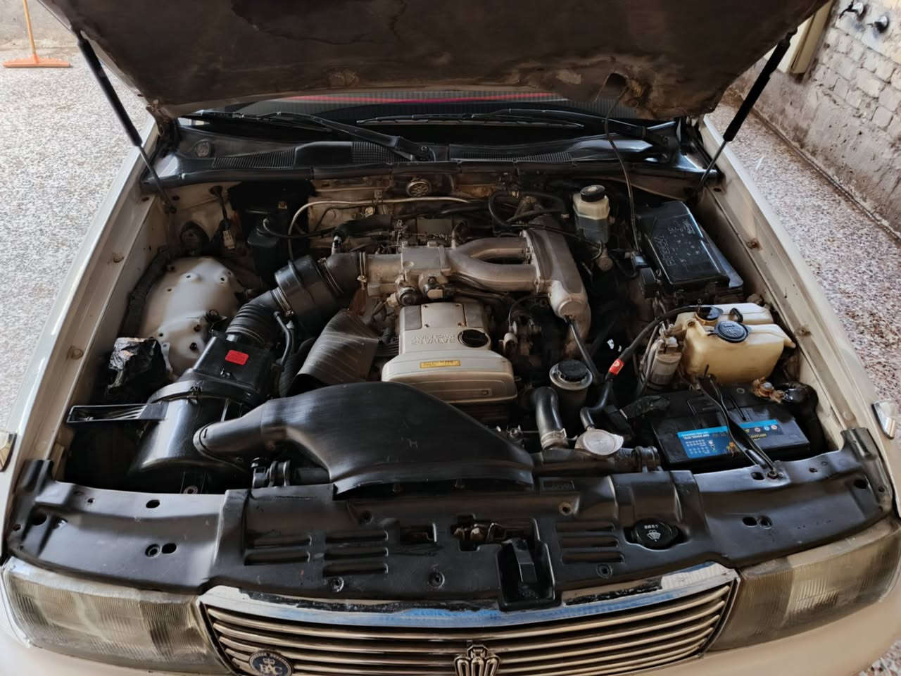 سلام عليكم بطه 92 محرك 2500  سياره بلاديه جديده ثلاجه خلفيه تخم تاير صدر أمامي خلفي منضومه زنون لا خياس لا معجون  مكفوله سياره انضف من الصور رقم 11 بسمي العنوان بغداد الزعفرانيه  رقم ***********
