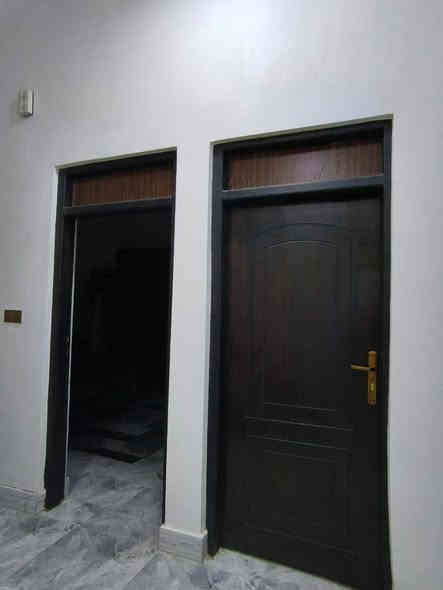 مكتب عقارات الاكرم
‼️بيت للبيع‼️
📐المساحة٢٠٠م  طابق ونصف
🔴 التفاصيل الطابق الاول غرفتين استقبال صاله مطبخ حار بارد صحيات داخلية وخارجية
الطابق الثاني غرفة كبيرة 10x5 مع صحيات 
📍العنوان البصرة شط العرب الجزيرة باب الهوى 
💸💵السعر ١٢٠ قابل للتفاوص.
الاتصال على الأرقام
***********
***********
***********
