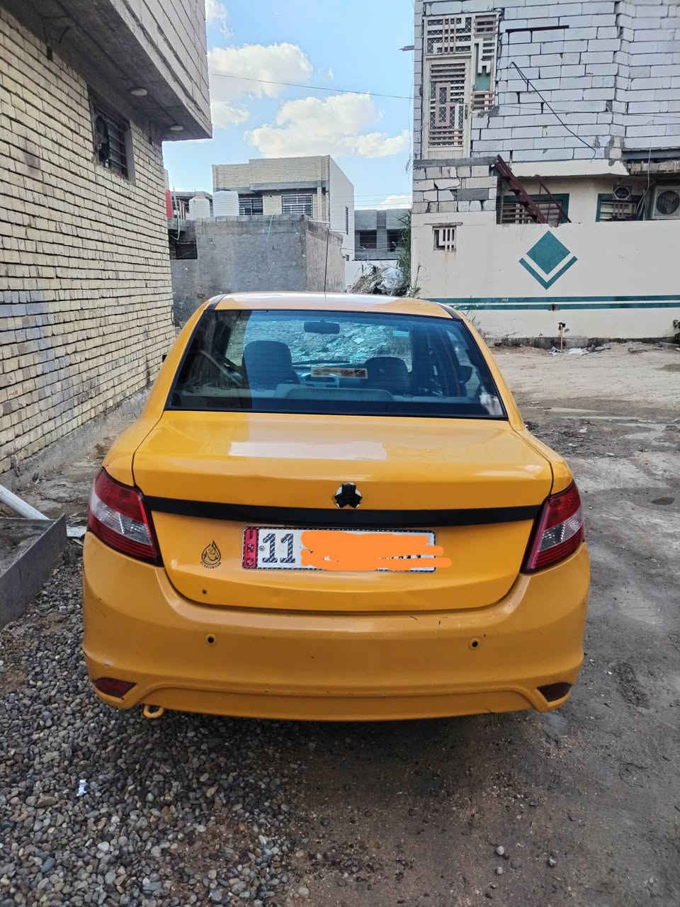 السلام عليكم ساينا موديل 2018 تحويل مباشر مصفره هيئه وغرامات وهزه كامله سنويه لل2030 كير مكينه حلوات  تبريد ثلج صدر جديد نقصها بولبرنات خلفيه + دسكات بيها طخه خفيفه موضح بالصوره  سعرها 47 وبيها مجال قليل كربلاء الحر  ***********
