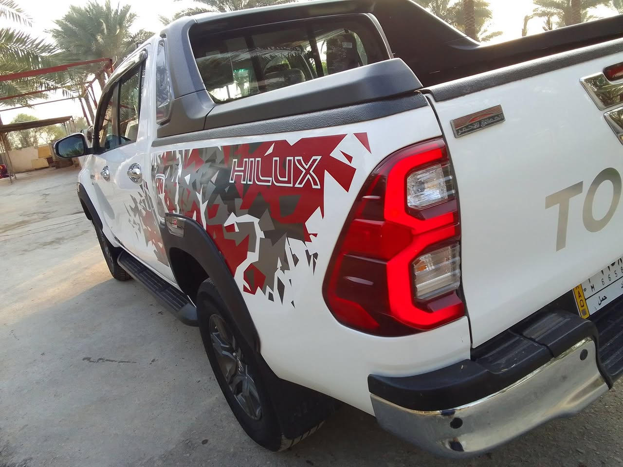 للبيع تويوتا هايلوكس2022 فورويل 6 سلندر فول مواصفات رقم بغداد مكفولة السعر ٣٣٠ وبيه مجال 
***********
