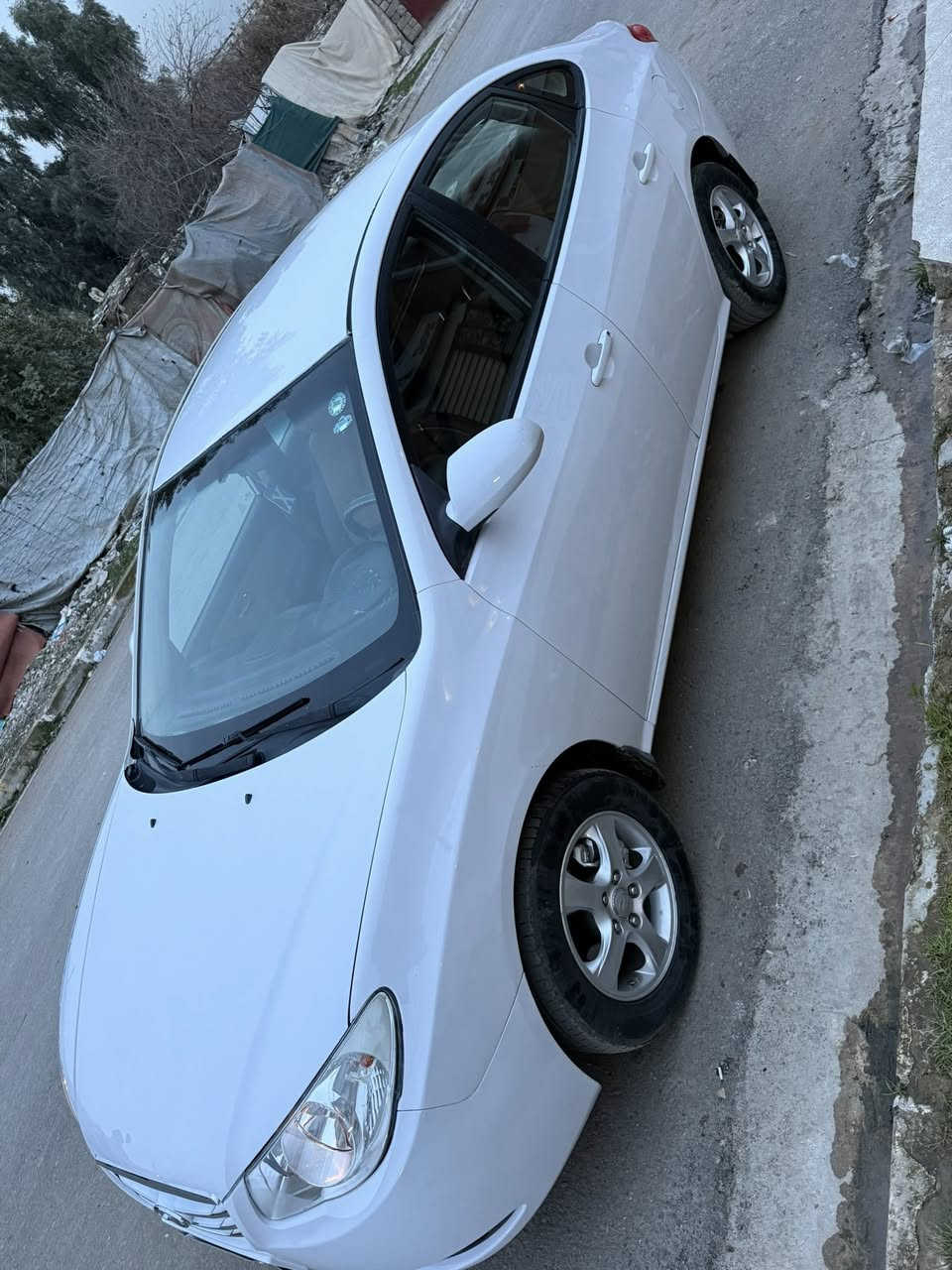 سلام عليكم النترا ٢٠١١ كير عادي محرك ١٦ المرغوب بيها قطع صبغ ابيع  حزام بجم وحوض كبس محرك شرط شركة تبريد سيارة جاهزة سنوية ماساقطج بسمي تريد وكالة او تحويل وعليها ١٢ ورقة غرامة.  السعر. ٨٨  عنوان موصل الايسر. ***********
