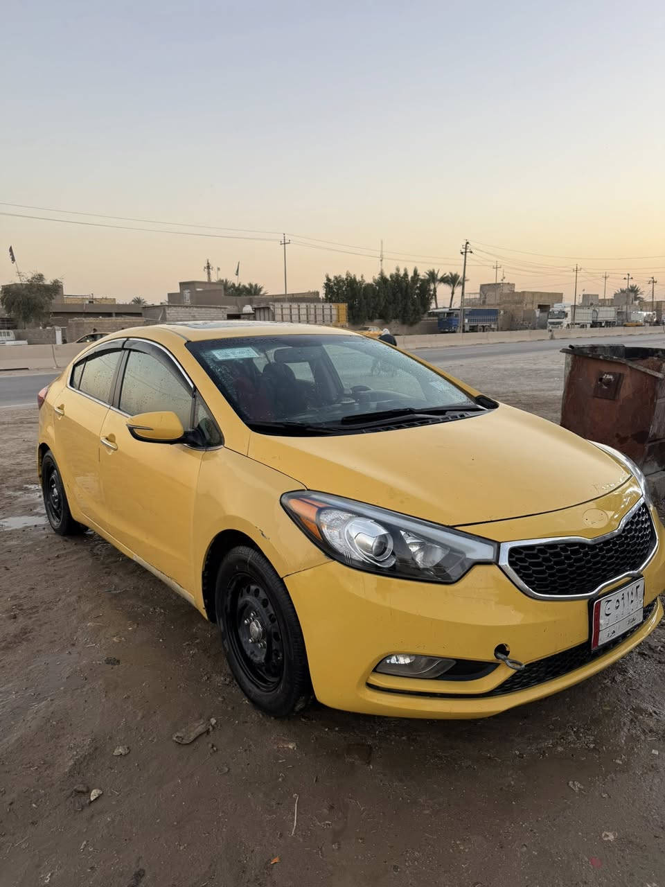 سلام عليكم
سيراتو. فورتي 2015 
ماشيه 180
وارد امريكي حادثه جاملخ الايمين 
سياره فول مواصفات 
سعر 120 وبي مجال 
عنوان. ديوانيه
***********
