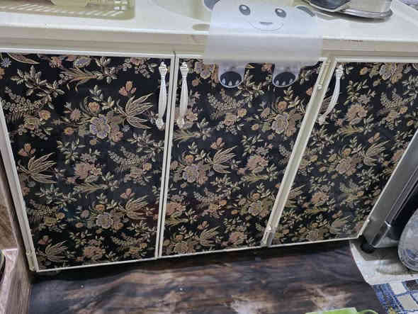 للبيع كاونتر وسنك نظيف كلش 
السعر ٣٢٥ بي مجال لشراي 
رقم الهاتف لشراي اتصل ع الرقم 
العنوان خالديه حي القدس
*********** رقم الهاتف لشراي
