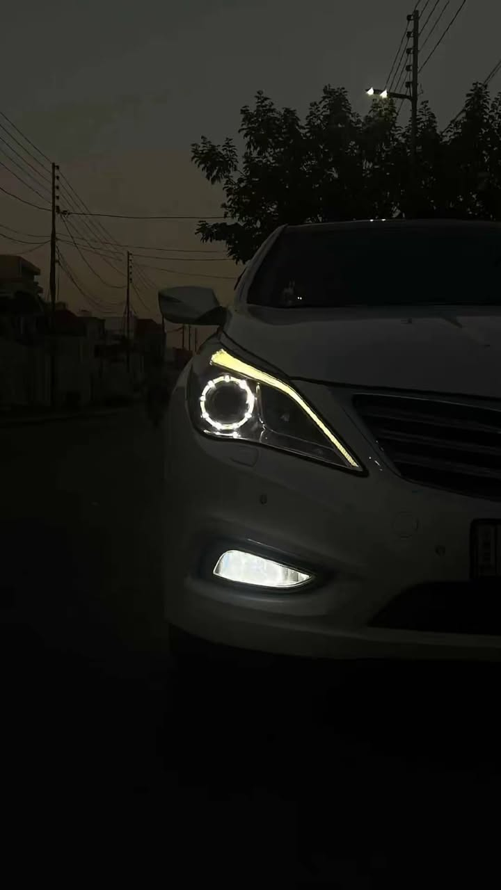 سلام عليكم 
ازيرا 2015 خليجي للبيع 
السياره مكفوله كفاله عامه من دعايه لدعاميه
مكينه 6 سلندر 3000 شرط كير مكينه برغي واحد ما مفتوح منه وماشيه 165 حقيقي 
والسياره فول مواصفات 

بصمه تشغيل بصمه أبواب بصمه صندوق وترحيب وتطعيم صاج بنوراما كشنات جلد كشنات كهرباء زراكات مثبت سرعه حساسات وبعد هواي مواصفات معروفه
 
رقم أربيل الدولي بسمي وسياره ما بيها اي نقص تأخذها ربع دينار متذب عليها
سعر السياره 160 وبيها مجال
مكان السياره ديالى ناحية السعديه 
للأستفسار اكثر اتصل***********
