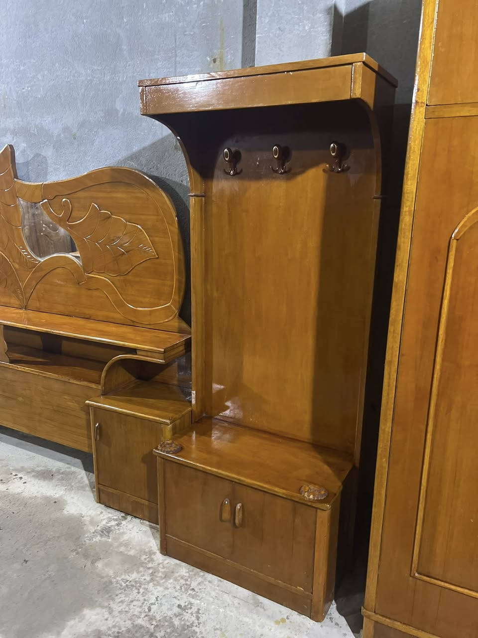 سلام عليكم غرفه نجاره صاج مستخدمه نظيفه العنوان الحله ***********
