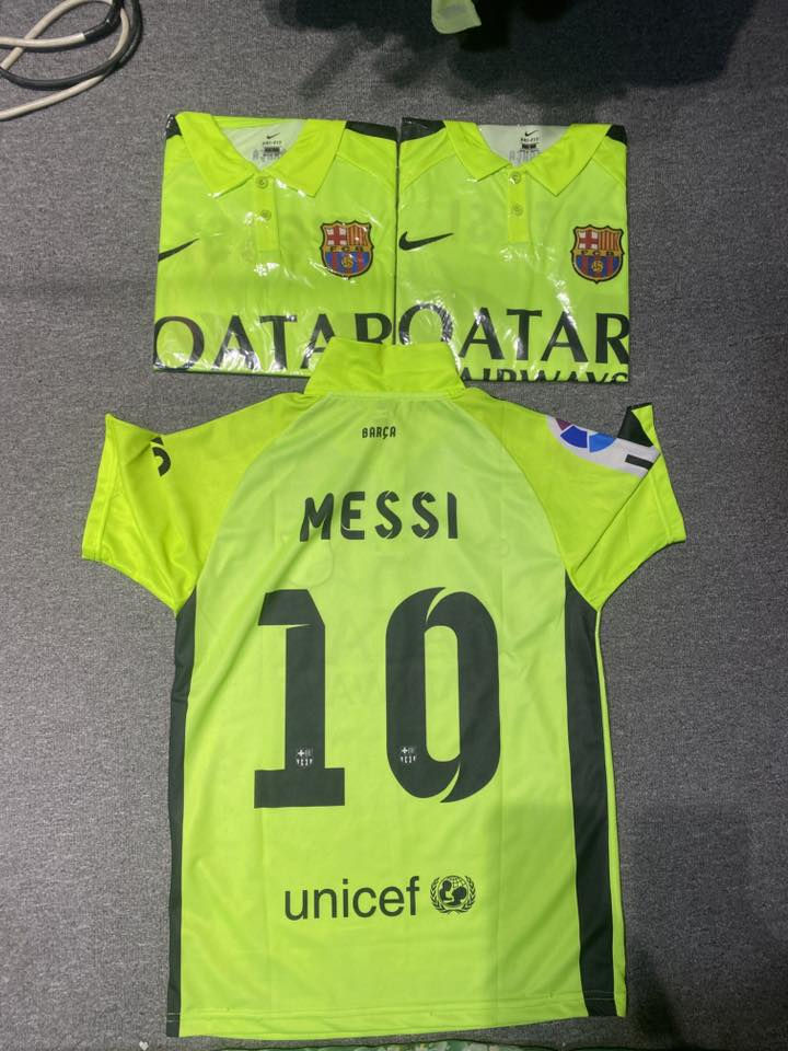 شلعة 45 قطعة تايلندي درجة ثانية خامة حلوة ومرتبة دريس اسم ورقم 

سعر القطعة 5 الاف…فقط 

ملاحظة اكو بيهن قياس واحد  واكو بيهن ٣ قياسات مختلفة

اقل طلب 25 قطعة 

الحجز واتساب فقط ***********
