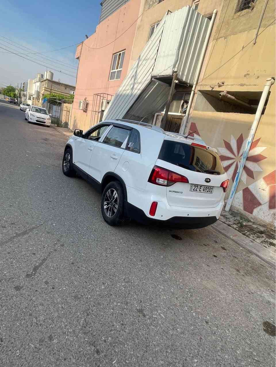 سعر 142 بي مجال 
محرك 4 سلندر شرط لا صرف ولا بخار 
كير اتوتمتيك
صدر امامي خلفي جديد 
اربع تايرات جديد 
7 راكب و 3 مقاعد تبريد 
تبريد تدفئ شغال 
كلين ما بيه صباغ ولا تبديل ولا فتح ولا ظرب
موديل 2013 شكل 2014 جديد 
كهربيات كامل شغال 
شرط تحويل وكاله 
سيارة حيل نظيف ما بيه نقص الف دينار 
مكاني كركوك شراي خابر مكلف بل نشر 
*********** كركوك, العراق
