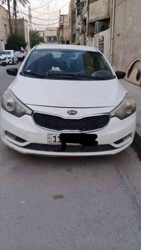 للبيع كيا سيراتو خليجي موديل ١٤ رقم بغداد دولي محرك ١٦٠٠ دوش سونار موج...