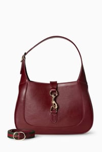 جنط ماركه سعر 70الف مكان بغداد ٠٧٧٧٦٩٥٥٦٩٧